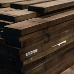 The thickness of the American walnut board is 28, 38, or 52 mm.