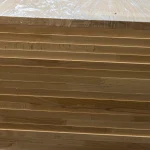 Side view of stacked 20mm beech furniture panels highlighting the thickness and layers.