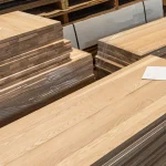 Close-up of the top ash panel highlighting the elegant grain pattern of grade 1 wood.