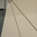Several HDF-faced blockboards stacked with an offset to showcase the 13 mm thickness.