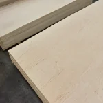 Пачки фанери ФСФ 4 мм BB/BB на складі WoodWay Expert