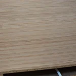 Пачка гнучкої фанери 3 мм із сейби на складі WoodWay Expert