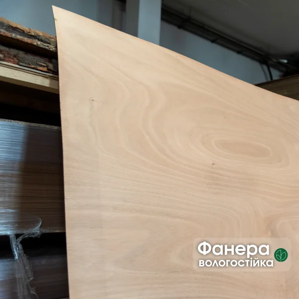 Лист морської фанери 2 мм B/BB 2500x1220 мм на складі