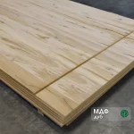 Oak wall panel with knots, 19 mm, 2070x2800 mm, stack in the warehouse