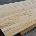 Oak wall panel with knots, 19 mm, 2070x2800 mm, edge detail