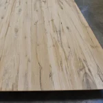 Oak wall panel with knots, 19 mm, 2070x2800 mm, top view of the stack
