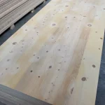 Wall panels, American pine with knots, 19 mm, 2800x1033 mm — close-up of the knots