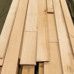 Bundles of sawn beech veneer 0.5-3 m long on a pallet.