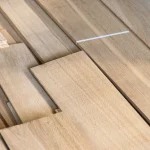 Sawn oak veneer 4.5 mm thick, length from 0.5 to 3 m