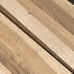 Natural shades and fibers of sawn European Walnut veneer 2.5 mm.
