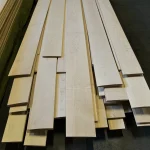 Pack of sawn maple veneer sheets of various lengths