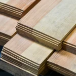Ends of sawn pine veneer 4.5 mm thick, showing the cutting quality.