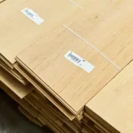 Barcode label on a bundle of sawn alder veneer