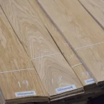Marking and barcodes on packs of sliced oak veneer 0.6 mm thick.