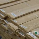 Пачки натурального струганого шпону дуба товщиною 1,5 мм на складі WoodWay Expert
