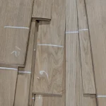 Texture of 3rd grade natural sliced oak veneer with chalk markings
