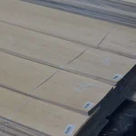 Пачка струганого шпону вільхи 0,6 мм екстра на складі WoodWay Expert