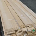 Packs of natural sliced alder veneer 2.5 mm thick at the WoodWay Expert warehouse.