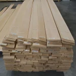 Large pallet with sliced alder veneer 2.5 mm thick at the WoodWay Expert warehouse.