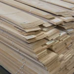 Stack of natural sliced alder veneer packs 2.5 mm, grade 2, length 2.1-3.8 m.