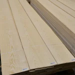 Wood grain of white ash veneer, 0.6 mm, 2–3.8 m
