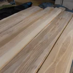 Bundle of olive ash veneer, 2.1–3.8 m, grade 2