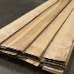 Pallets with sliced olive ash veneer sheets from 2.1 to 3.8 m long