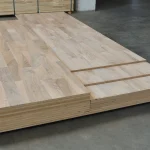 Складская программа стеновых панелей из ореха европейского паркетного набора WoodWay Expert.