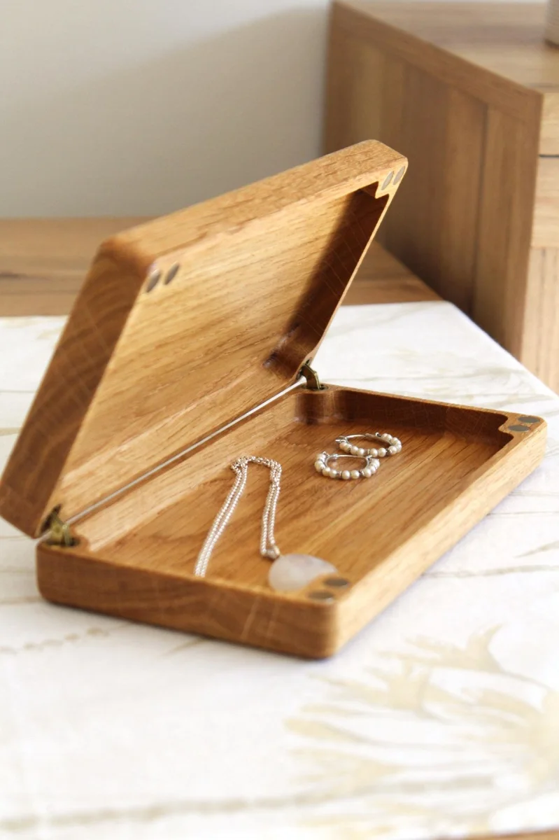 Interior decor — Sawn Oak Veneer
